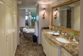 Peermont Metcourt Inn At The Grand Palm Resort