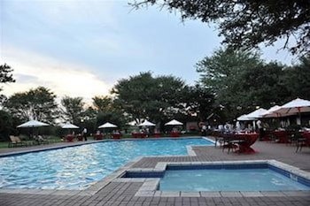 Peermont Metcourt Inn At The Grand Palm Resort