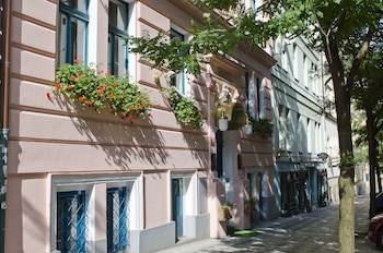 Anna Hotel