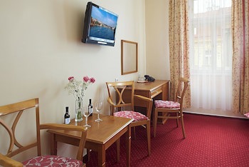 Anna Hotel