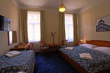 Anna Hotel