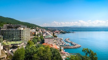 Grand Hotel Adriatic I