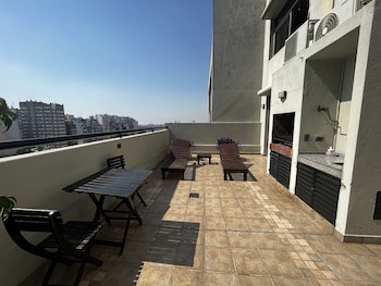 Ayres De Recoleta