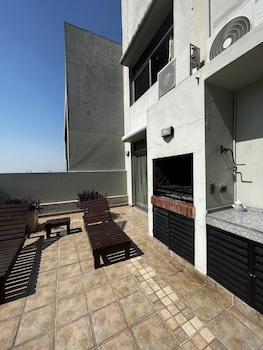 Ayres De Recoleta