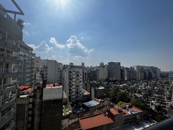 Ayres De Recoleta