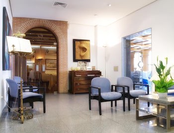 Hotel Ar Los Arcos