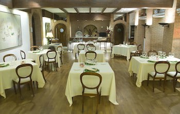 Hotel Ar Los Arcos