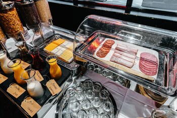 Drury Court Hotel