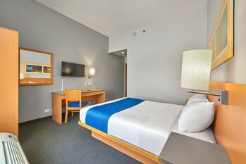 City Express By Marriott Reynosa