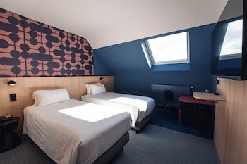Ibis Styles Charleroi Airport Aero44