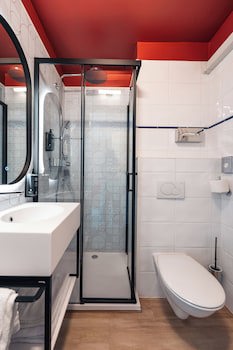 Ibis Styles Charleroi Airport Aero44