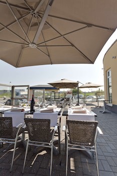 Ibis Styles Charleroi Airport Aero44