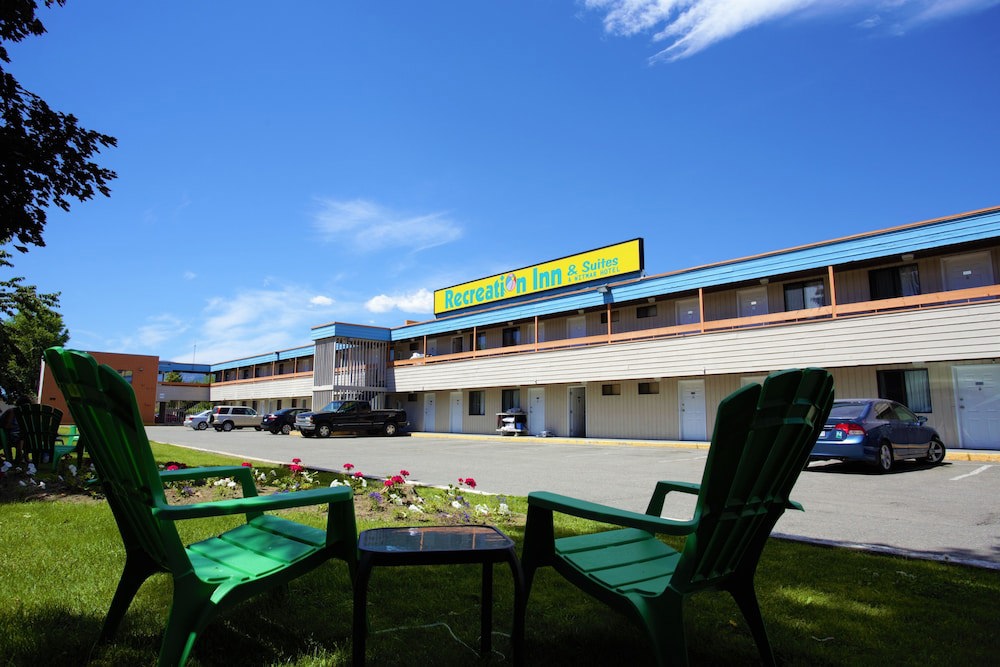 Recreation Inn & Suites