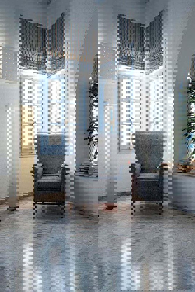 Poseidon Hotel & Suites