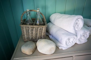 Lulworth Cove Inn