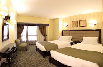 Pyramisa Suites Hotel Cairo