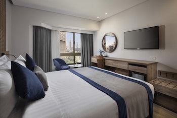 Pyramisa Suites Hotel Cairo