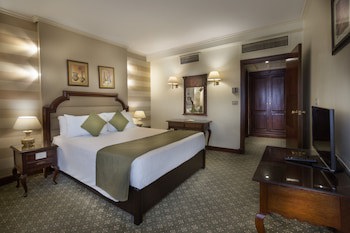 Pyramisa Suites Hotel Cairo