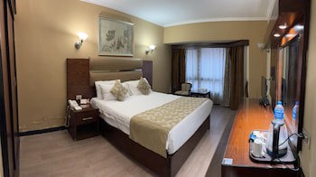 Pyramisa Suites Hotel Cairo