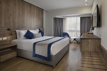 Pyramisa Suites Hotel Cairo