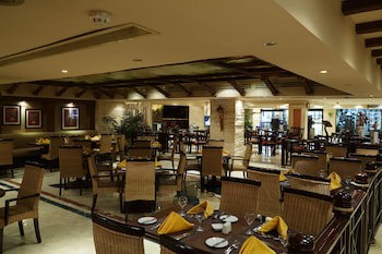 Pyramisa Suites Hotel Cairo