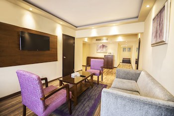 Pyramisa Suites Hotel Cairo