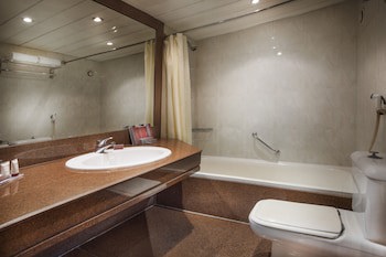 Pyramisa Suites Hotel Cairo
