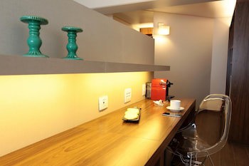 Oasis Plaza