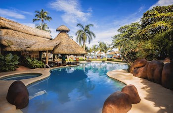 Bahia Del Sol Beach Front Boutique Hotel