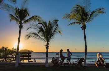 Bahia Del Sol Beach Front Boutique Hotel