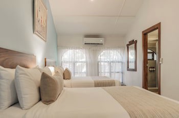 Bahia Del Sol Beach Front Boutique Hotel