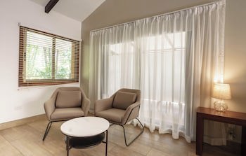 Bahia Del Sol Beach Front Boutique Hotel