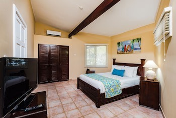 Bahia Del Sol Beach Front Boutique Hotel