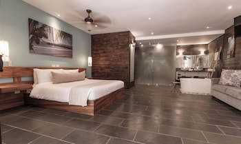 Bahia Del Sol Beach Front Boutique Hotel