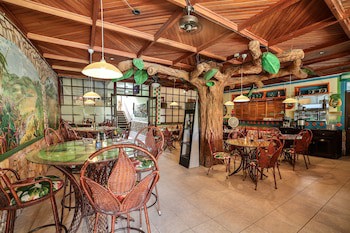 Adventure Inn