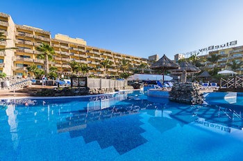 Bluebay Beach Club Aparthotel