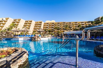 Bluebay Beach Club Aparthotel