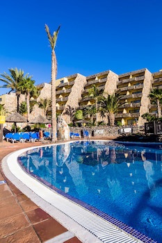 Bluebay Beach Club Aparthotel