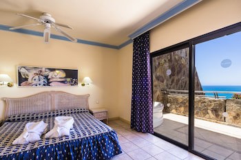Bluebay Beach Club Aparthotel