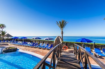 Bluebay Beach Club Aparthotel
