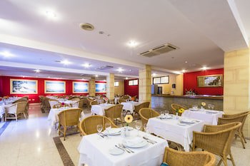 Bluebay Beach Club Aparthotel