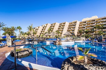 Bluebay Beach Club Aparthotel
