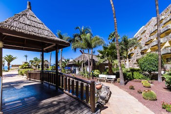 Bluebay Beach Club Aparthotel