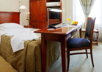 Best Western Premier Hotel Astoria