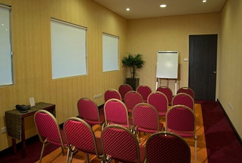 Tower Inn And Suites