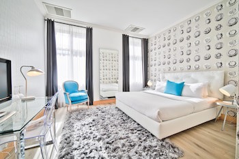 Friday Hotel
