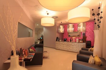 Friday Hotel