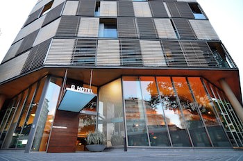 B-Hotel