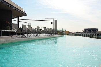 B-Hotel