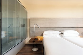 B-Hotel